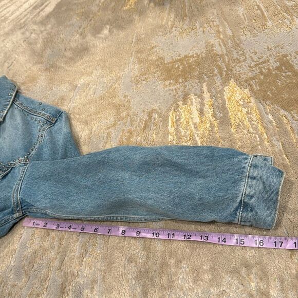 Free People Studded Denim Trucker Jacket Oversized Light Blue size S EUC - Picture 7 of 9